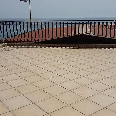 Lido 7 Nani * Mascali